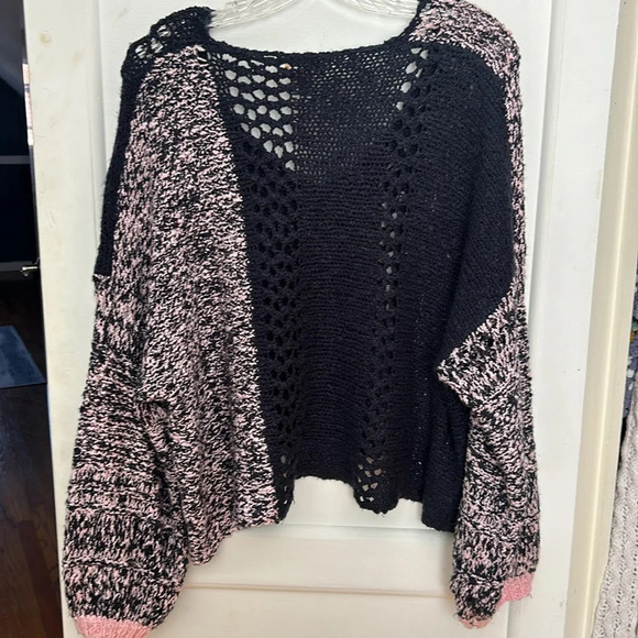 Mixed Pattern Knit Sweater - Picture 6 of 7